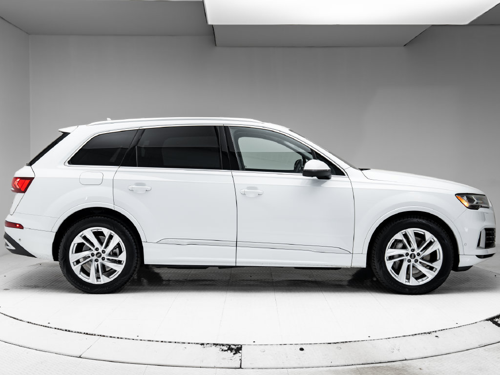 Used 2023 Audi Q7 3.0T Prestige w/ Prestige Package AWD/4WD image 32