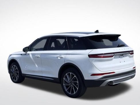 Used 2023 Lincoln Corsair AWD w/ Equipment Group 101A image 9