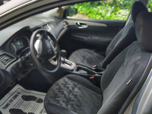 Used 2013 Nissan Sentra SV image 7
