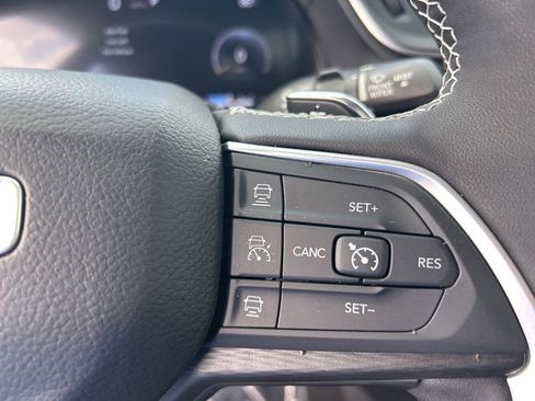 Used 2025 Jeep Grand Cherokee L Altitude RWD image 45