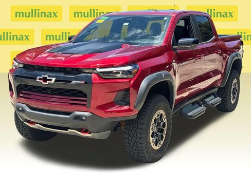 Used 2024 Chevrolet Colorado ZR2 w/ ZR2 Convenience Package III AWD/4WD image 12