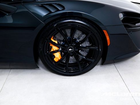 Used 2023 McLaren Artura image 24