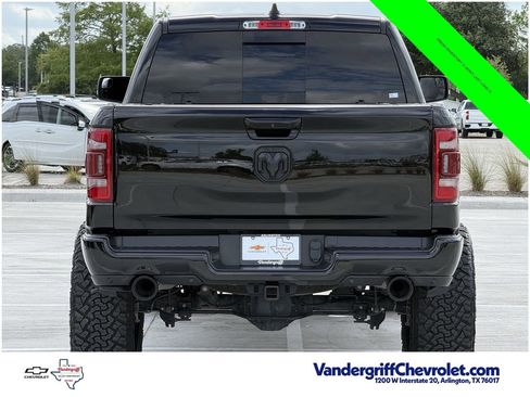 Used 2024 RAM 1500 Laramie AWD/4WD image 5