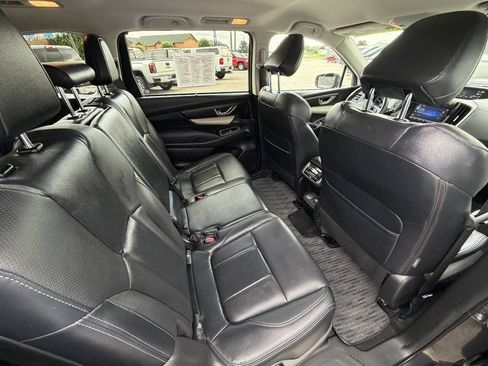 Used 2022 Subaru Ascent Limited AWD/4WD image 14