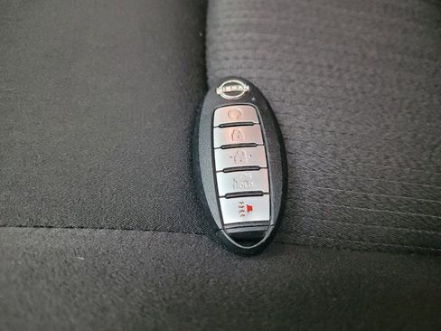 Used 2024 Nissan Altima 2.5 SV image 32