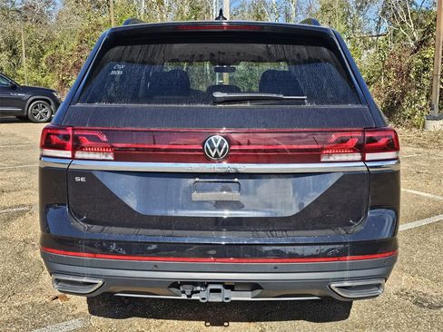 Used 2025 Volkswagen Atlas SE image 5