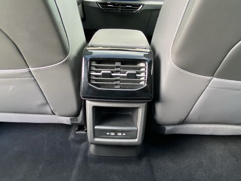 Certified 2023 Volkswagen ID.4 Pro S AWD/4WD image 39