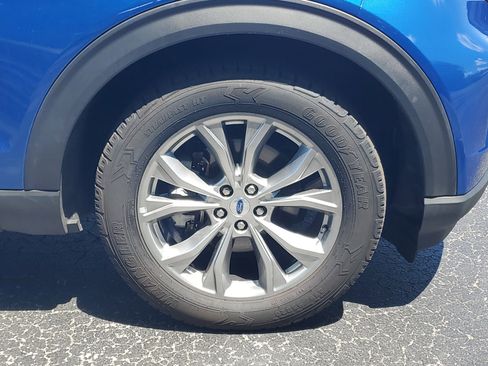 Used 2023 Ford Explorer XLT w/ Equipment Group 202A RWD image 7