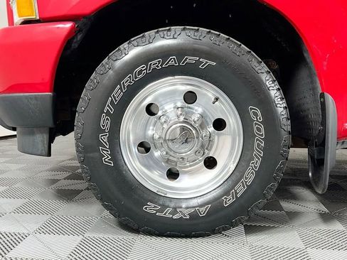 Used 2004 Ford F250 XLT image 28