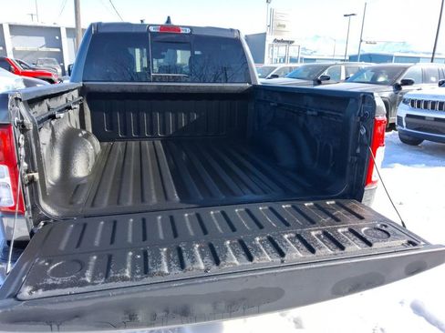 Used 2022 RAM 1500 Big Horn AWD/4WD image 11