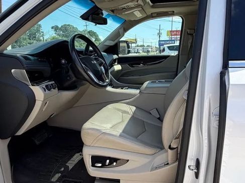 Used 2020 Cadillac Escalade ESV Premium Luxury AWD/4WD image 15