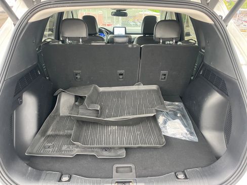Used 2022 Ford Escape Titanium w/ Class II Trailer Tow Package FWD image 19