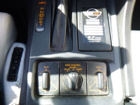 Used 1992 Chevrolet Corvette Convertible image 18