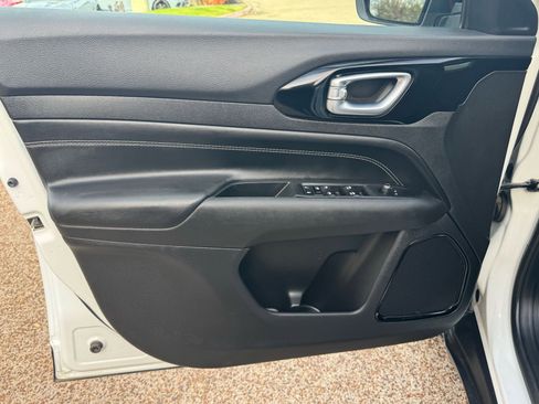 Used 2024 Jeep Compass Latitude w/ Convenience Group image 26