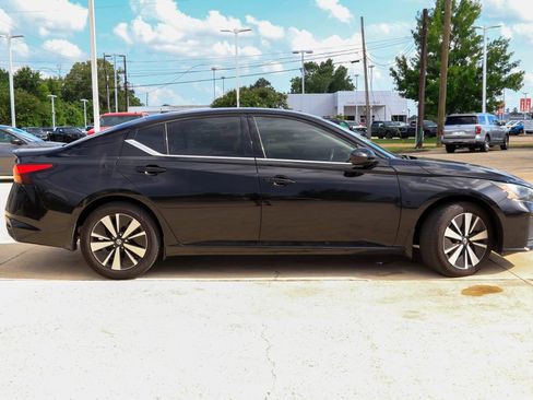 Used 2023 Nissan Altima 2.5 SR FWD image 21