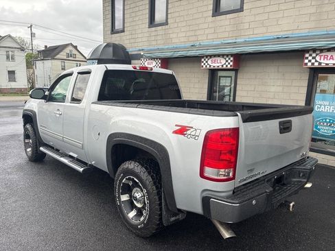 Used 2013 GMC Sierra 1500 SLT w/ SLT Convenience Package AWD/4WD image 3