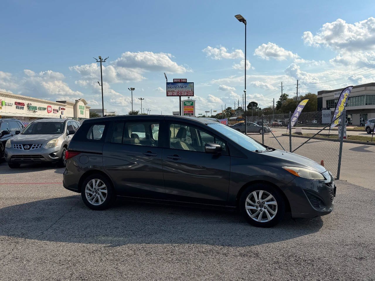 Used 2014 MAZDA MAZDA5 Sport FWD image 9
