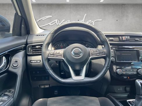 Used 2021 Nissan Rogue Sport SV FWD image 21