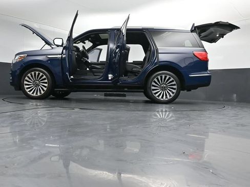 Used 2020 Lincoln Navigator Reserve w/ Luxury Package AWD/4WD image 55