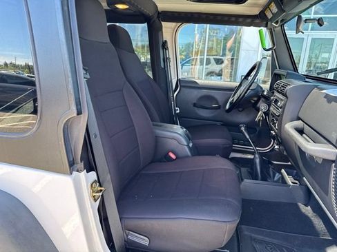 Used 2005 Jeep Wrangler X AWD/4WD image 10