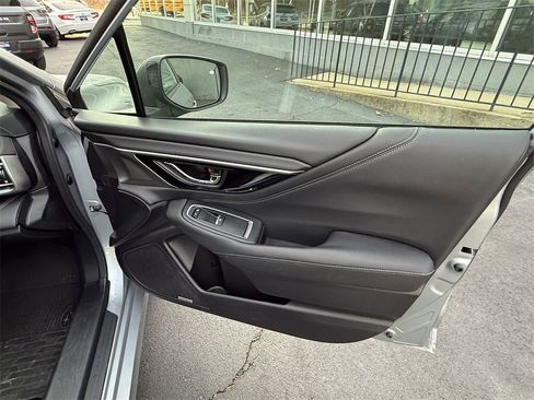 Used 2020 Subaru Legacy Limited image 27