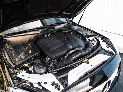 Used 2019 Mercedes-Benz C 300 Sedan w/ Premium Package image 29