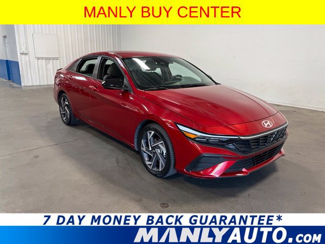Used 2025 Hyundai Elantra SEL FWD image 1