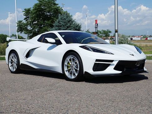 Used 2022 Chevrolet Corvette Stingray Premium Conv w/ Z51 Performance Package RWD image 7