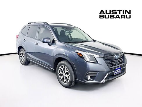 Certified 2023 Subaru Forester Premium AWD/4WD image 1