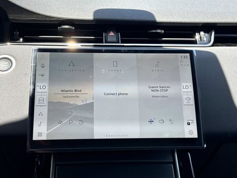 New 2026 Land Rover Range Rover Evoque S image 21