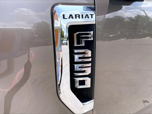 Used 2021 Ford F250 Lariat w/ Lariat Value Package AWD/4WD image 30