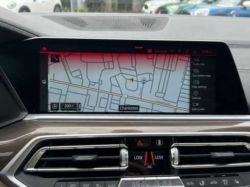Used 2022 BMW X5 sDrive40i w/ Premium Package RWD image 22
