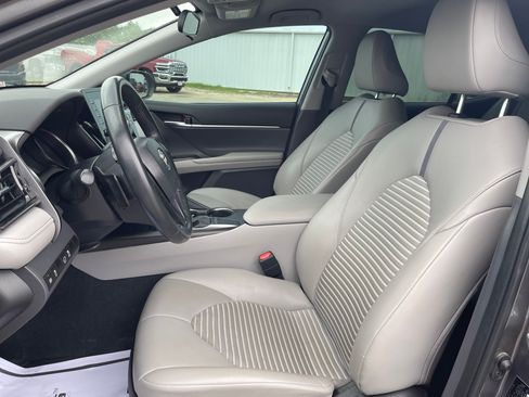 Used 2023 Toyota Camry SE FWD image 34