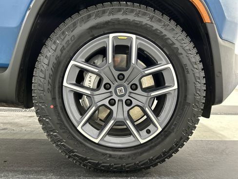 Used 2023 Rivian R1S Adventure AWD/4WD image 11