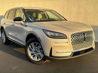 Used 2023 Lincoln Corsair FWD video 1