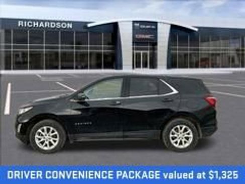 Used 2019 Chevrolet Equinox LT w/ Driver Convenience Package image 2