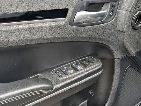 Used 2022 Chrysler 300 S w/ Comfort Group image 16