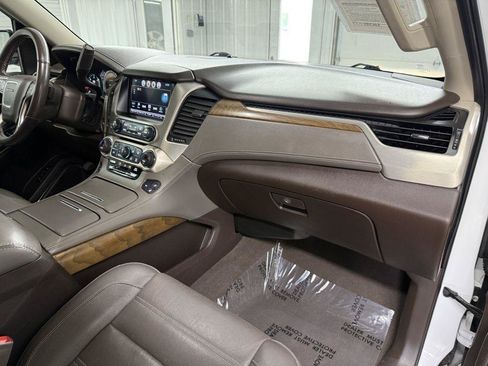 Used 2020 GMC Yukon XL Denali AWD/4WD image 44