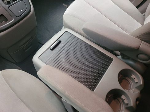 Used 2014 Kia Sedona LX w/ Power Package image 26