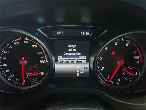 Used 2018 Mercedes-Benz CLA 250 image 11