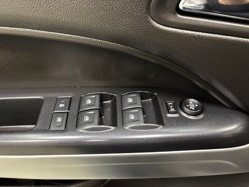 Used 2018 Chevrolet Colorado LT w/ LT Convenience Package AWD/4WD image 17
