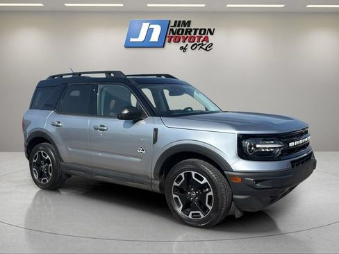 Used 2022 Ford Bronco Sport Outer Banks w/ Tech Package AWD/4WD image 3