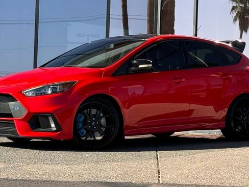 Used 2018 Ford Focus RS image 3