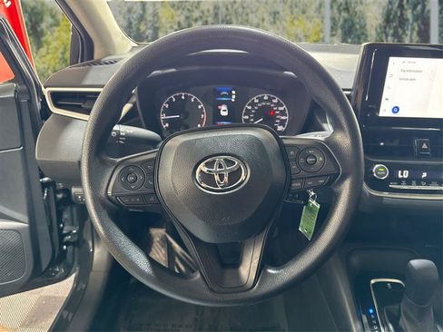 Used 2025 Toyota Corolla LE FWD image 18