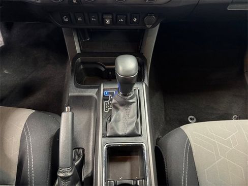 Used 2020 Toyota Tacoma 4x4 Double Cab image 14