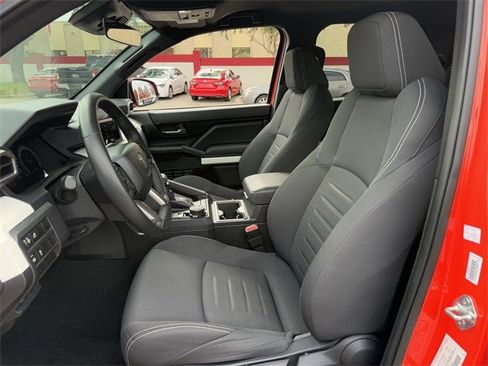 Used 2024 Toyota Tacoma TRD Off-Road image 26