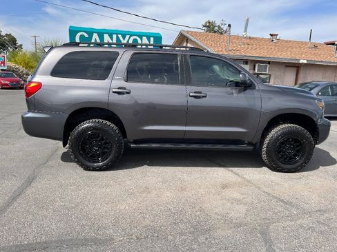 Used 2014 Toyota Sequoia SR5 image 3