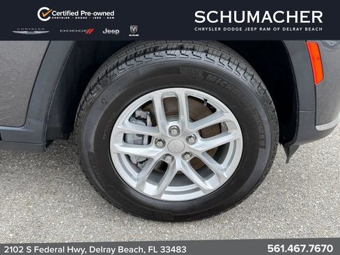 Used 2023 Jeep Grand Cherokee L Laredo w/ Luxury Tech Group I AWD/4WD image 17