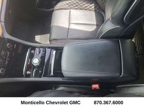 Used 2023 Jeep Grand Cherokee L Summit AWD/4WD image 22