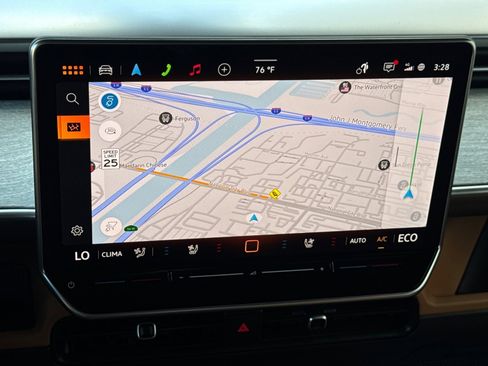 New 2025 Volkswagen ID. Buzz Pro S image 18